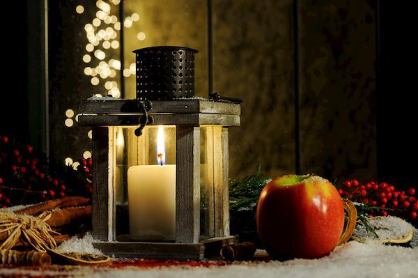 Candles control relative humidity for dehumidifier in winter